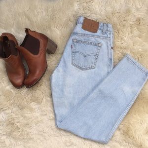 Vintage Levis ‘Mom’ jeans. Women’s 6.